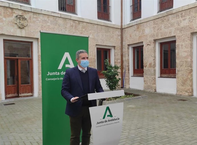 El delegado de Educación y Deporte en Jaén, Antonio Sutil.