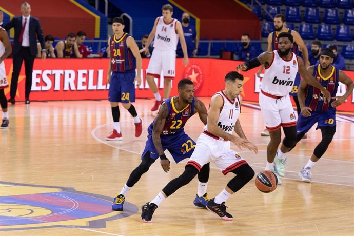 Kostas Sloukas of Olympiacos Piraeus during the Turkish Airlines EuroLeague match between Fc Barcelona and Olympiacos Piraeus at Palau Blaugrana on December 08, 2020 in Barcelona, Spain.