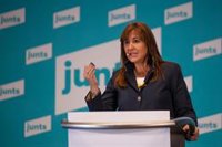 Arrimadas denuncia el "supremacismo" de uno de los candidatos de JxCat contra andaluces y extremeños
