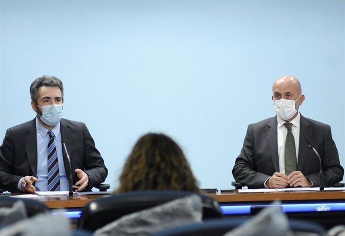 El ministro Portavoz y de Finanzas, Eric Jover, acompañado del titular de Salud, Joan Martínez Benazet.