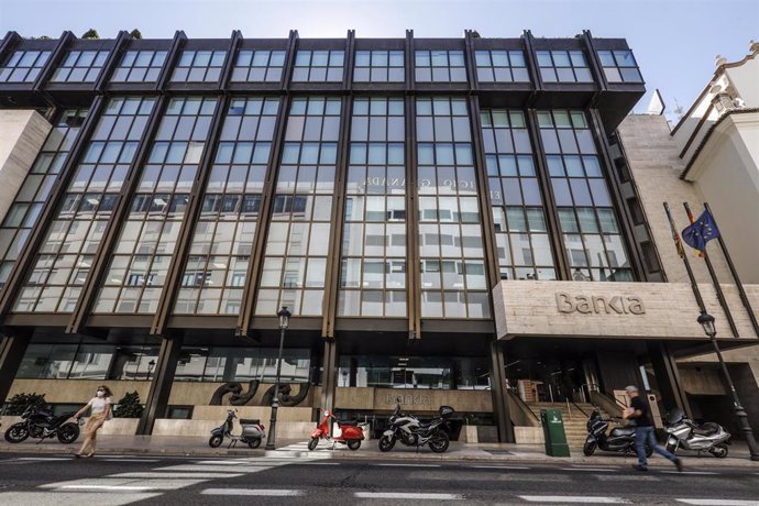 Edificio de la sede de Bankia en Valencia, Comunidad Valenciana (España), a 4 de septiembre de 2020. CaixaBank y Bankia estudian emprender un proceso de fusión con el fin de aumentar su rentabilidad ante la crisis provocada por la pandemia del Covid-19,