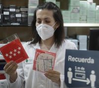 La Comunidad pondrá a disposición de los mayores de 65 años dos mascarillas FFP2 gratuitas en las farmacias
