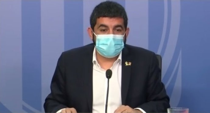 El conseller de Trabajo, Asuntos Sociales y Familias de la Generalitat, Chakir el Homrani, este jueves en rueda de prensa