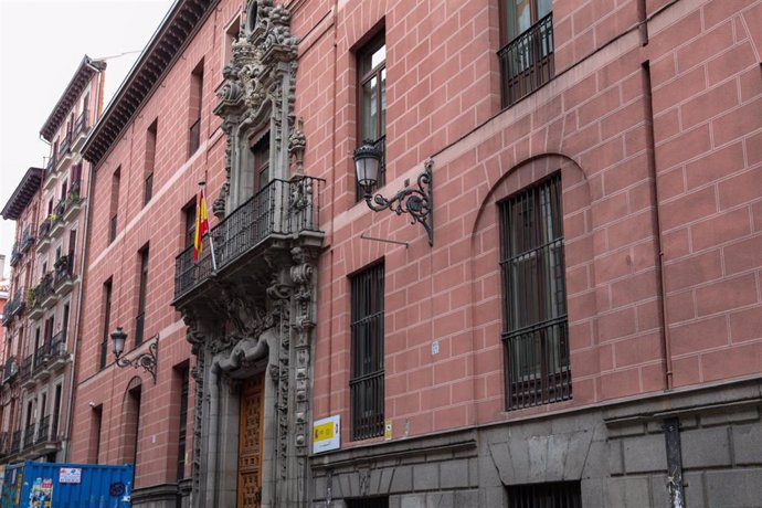 Fachada del edificio de la Filmoteca Española en Madrid