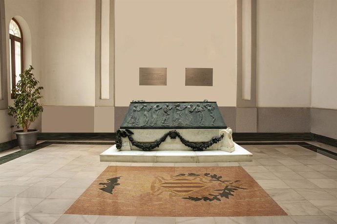 Sarcófago del escritor Vicente Blasco Ibáñez