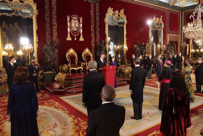 El Rey Felipe VI durante su mensaje en la recepción al cuerpo diplomático acreditado en España en el Palacio Real