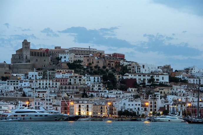 Director de Turismo de Ibiza: "Me niego en rotundo a tirar la toalla y pensar que no habrá temporada"