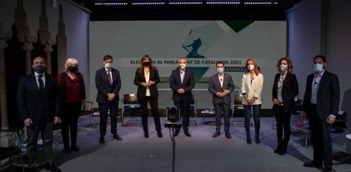 Los candidatos a las elecciones catalanas en el primer debate electoral