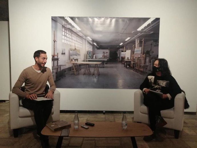 Jorge Urdánoz y Mila Boj presentann la exposición 'Belleza y destrucción' de la Asociación Alfredo Sada