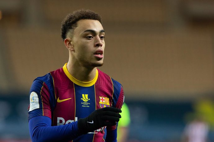 Sergino Dest of Barcelona during the Spanish SuperCup Final between Futbol Club Barcelona and Athletic Club Bilbao at La Cartuja Stadium on January 17, 2021 in Sevilla, Spain.