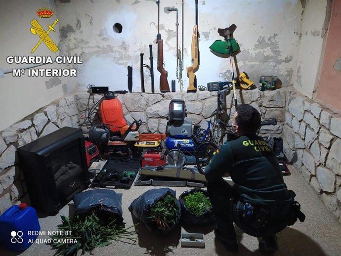 La Guardia Civil esclarece robos con fuerza en casas de campo de Xativa, Alzira, Castelló y Massalavés