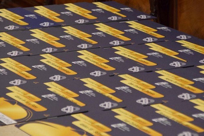 Urrezko Kirol Txartelak.