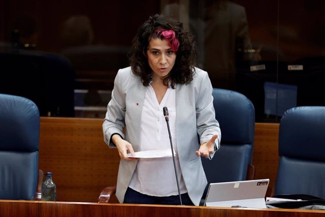 La diputada de Unidas Podemos, Vanessa Lillo Gómez durante un pleno de la Asamblea de Madrid.