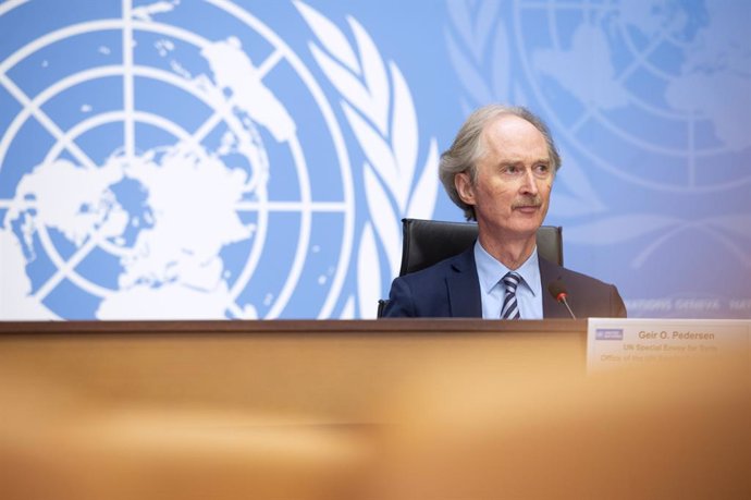 HANDOUT - 29 January 2021, Switzerland, Geneva: UN special envoy for Syria Geir Otto Pedersen briefs the press following the conclusion of the fifth round of Syrian Constitutional Committee session. Photo: Violaine Martin/UN Geneva/dpa - ATTENTION: edit