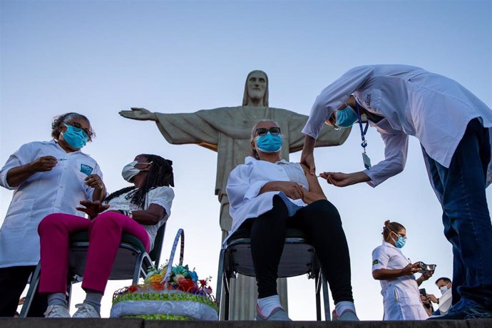 Vacunación en Río de Janeiro.