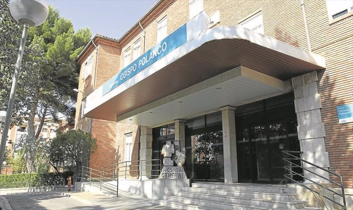El Hospital Obispo Polanco suspende el lunes la actividad quirúrgica para asegurar las UCI y el personal.