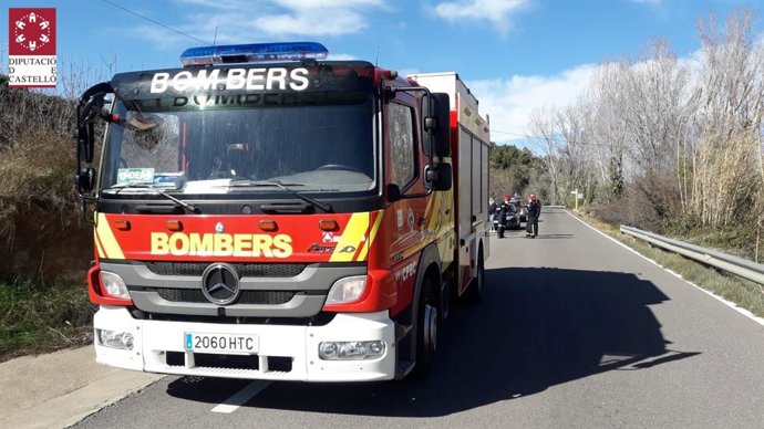Bomberos rescatan el cadáver de un hombre en un barranco de Benafer