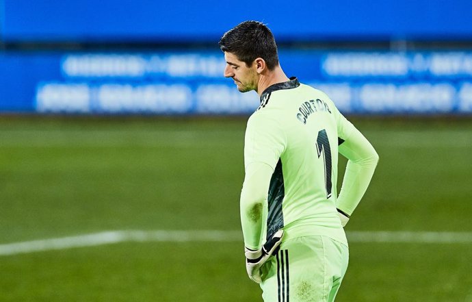 Thibaut Courtois of Real Madrid CF during the Spanish league, La Liga Santander, football match played between Deportivo Alaves and Real Madrid CF at Mendizorroza stadium on January 23, 2021 in Vitoria, Spain.