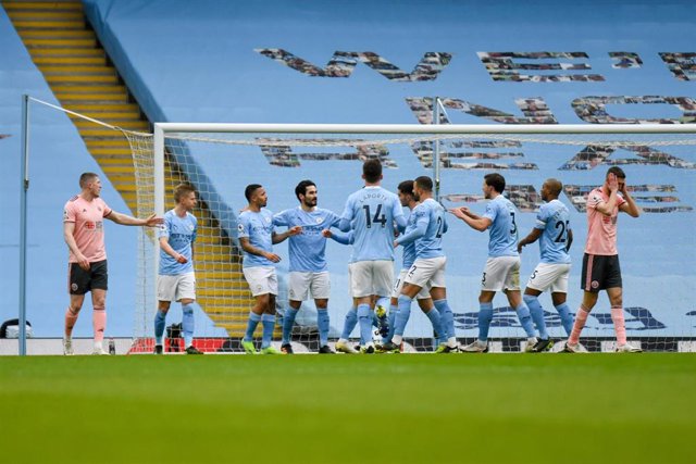 Jugadores del Manchester City celebran el gol de Gabriel Jesús ante el Sheffield United