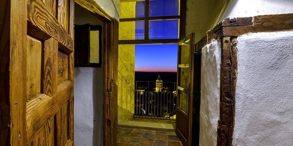 2. Una vida en las alturas: la casa del campanero en la catedral de Segovia