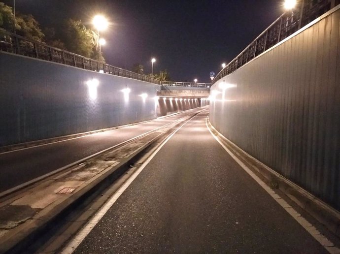 Ayuntamiento renueva la iluminación del túnel de Ibn Zaydun