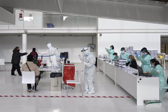 Dispositivo de cribado masivo para detectar casos asintomáticos de coronavirus en A Coruña