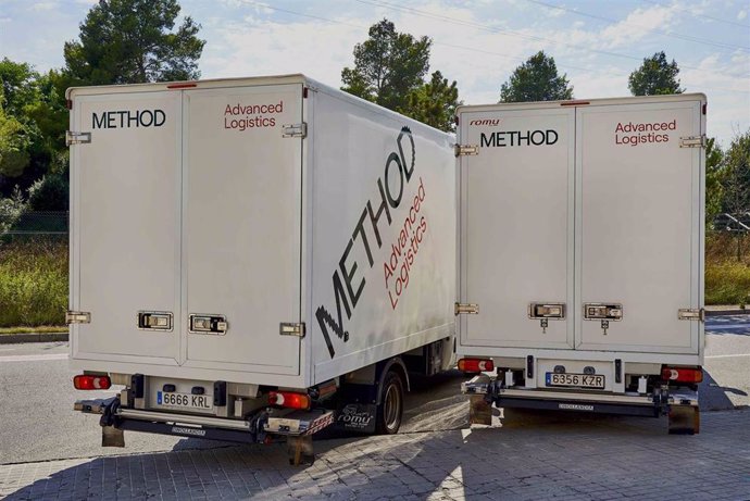 Camiones de transportes de mercancías voluminosas de METHOD Advanced Logistics.