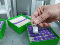 Más de 78.500 andaluces han recibido las dos dosis de la vacuna y la Junta ha usado el 90,64% de las recibidas