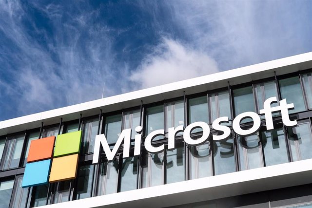 FILED - 06 March 2017, Munich: The Microsoft logo can be seen on the facade of the Microsoft-Germany headquarters. Microsoft and partners from 35 countries have succeeded in disrupting the world's most dangerous botnet, Necurs, which the company says ha