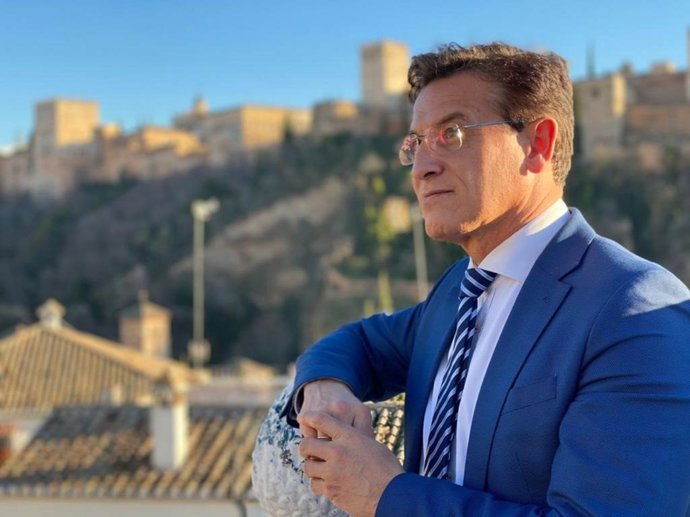 El alcalde de Granada, Luis Salvador