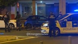 Vigilancia policial en las calles de Sevilla