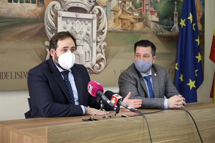 Pp Clm (Cortes De Voz Y Fotografías) Declaraciones Del Presidente Paco Núñez En Caudete (Albacete)