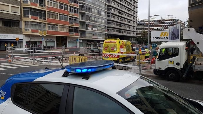 Herido grave un operario al caer por un conducto de ventilación en un parking de Las Palmas de Gran Canaria