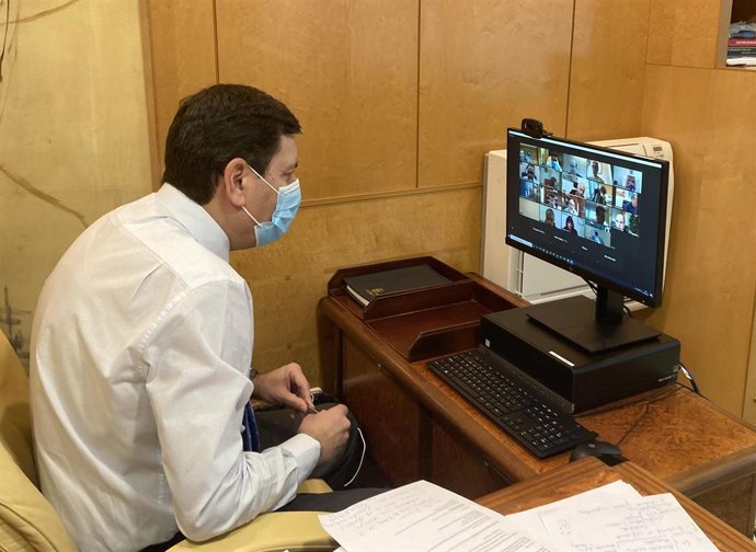 El consejero de Economía y Hacienda, Carlos Fernández Carriedo, preside la reunión telemática del Comité de Seguimiento del Plan de Dinamización Económica de los Municipios Mineros.