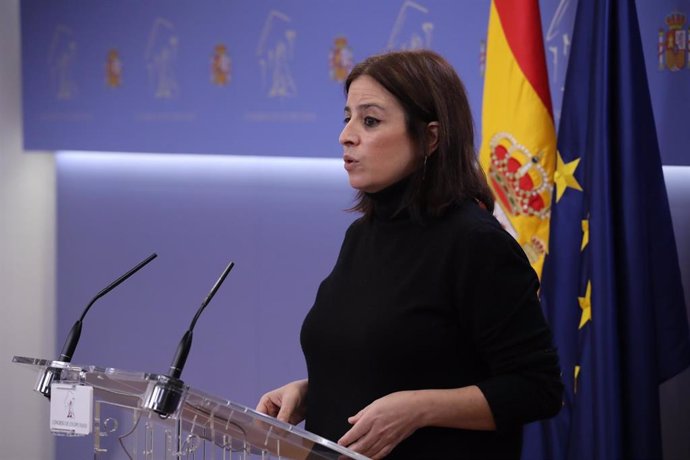 La portavoz parlamentaria del PSOE, Adriana Lastra, comparece en rueda de prensa 