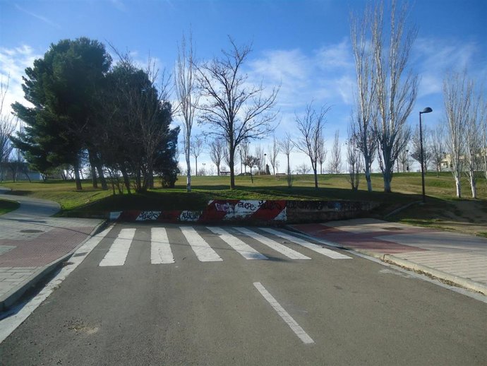 Calle Sergio López Saz entre Miralbueno y Oliver