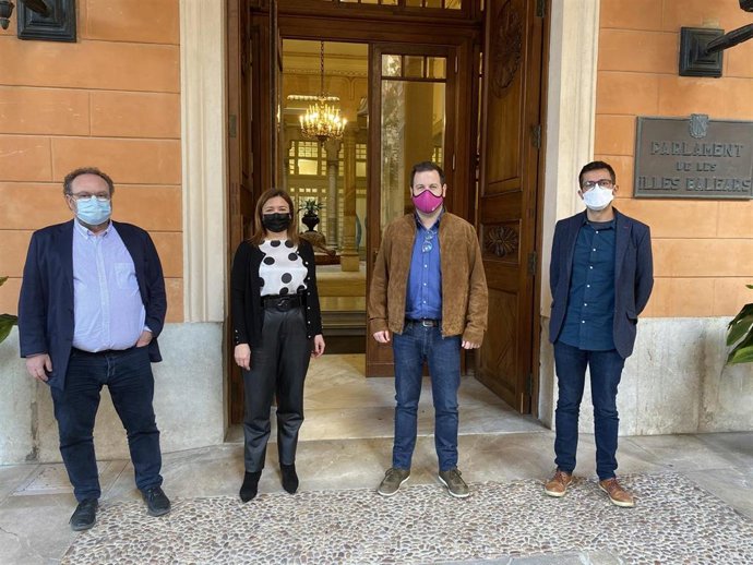 (I-D)  El Diputado Del PSIB-PSOE E Impulsor De La PNL, Dami Borrs, La Secretaria General De Los Socialistas De Mallorca, Mercedes Garrido, El Alcalde De Marratxí, Miquel Cabot, Y El Diputado Socialista Joan Ferrer.