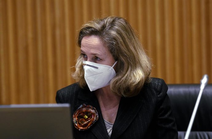 La vicepresidenta de Asuntos Económicos, Nadia Calviño, durante la Comisión de Asuntos Económicos y Transformación Digital, en Madrid, (España), a 29 de enero de 2021.