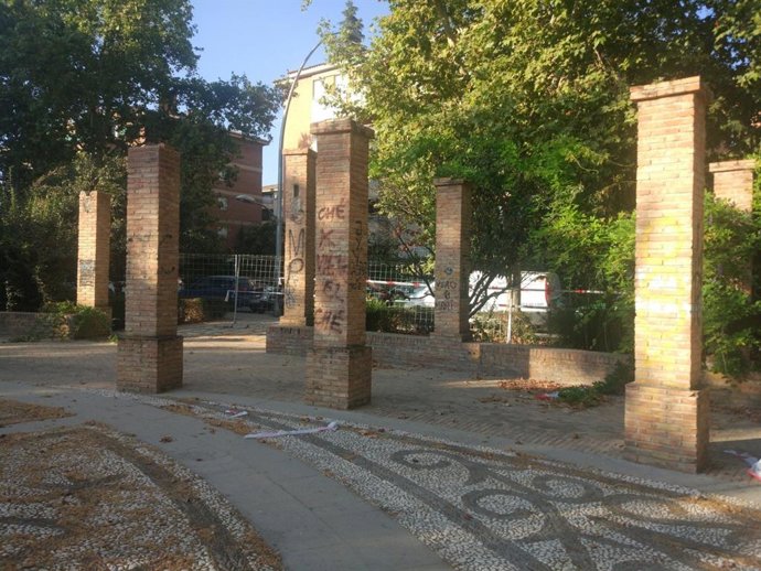 La plaza Escultor Francisco López Burgos