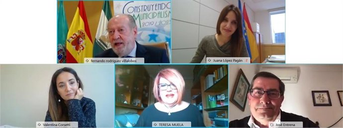 Participantes en la jornada de la FAMP sobre la lucha contra la despoblación