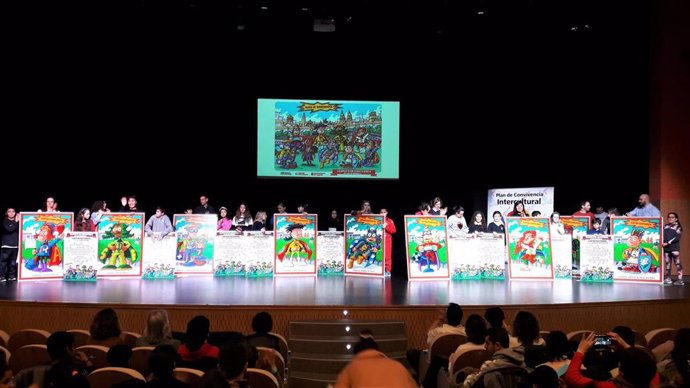 Celebración del año pasado del Día de la Paz, con la presentación de la primera 'Banda de Supercuidados', con nueve superhéroes que promueven los buenos tratos en los colegios.s