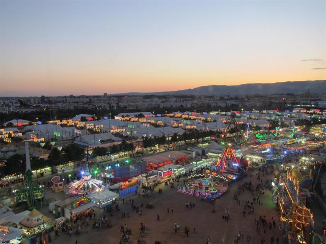 Imagen de la Feria de Córdoba vista desde la noria