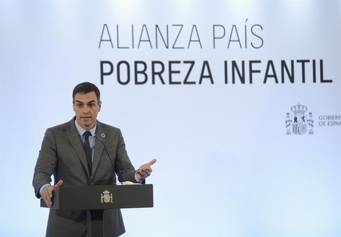 El presidente del Gobierno, Pedro Sánchez, interviene en el acto de presentación de la Alianza de País Pobreza Infantil Cero, en Madrid, (España), a 3 de febrero de 2021. La Alianza País por la Pobreza Infantil Cero, cuyo propósito es fomentar la partic