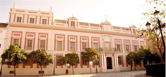 Fachada de la Casa de la Provincia de la Diputación de Sevilla