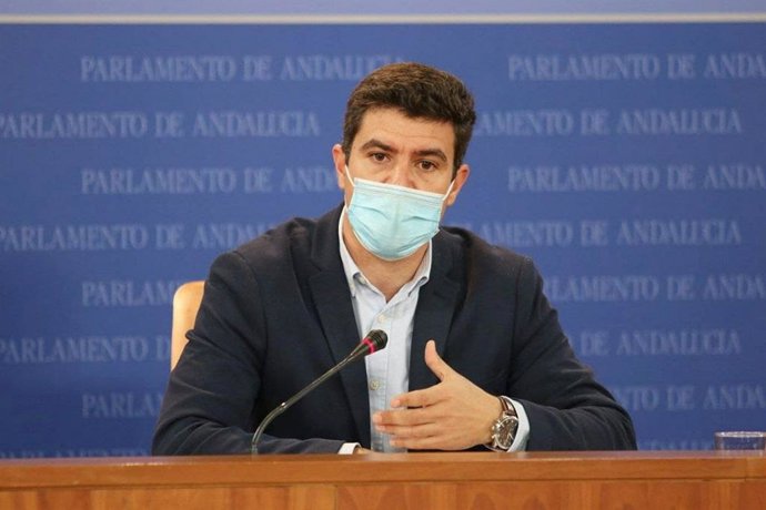 El portavoz de Cs en el Parlamento de Andalucía, Sergio Romero, este miércoles en rueda de prensa.