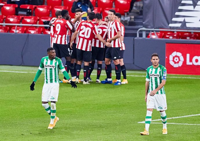 Joaquin Sanchez and Emerson Aparecido of Real Betis Balompie after receives a goal during the Spanish league, La Liga Santander, football match played between Athletic Club and Real Betis Balompie at San Mames stadium on November 23, 2020 in Bilbao, Spa