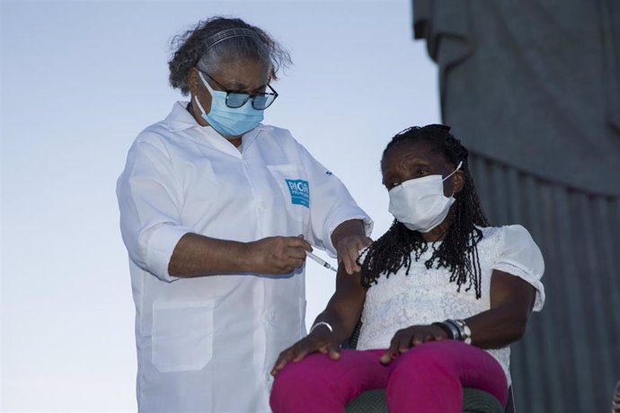 Campaña de vacunación contra el coronavirus en Brasil.
