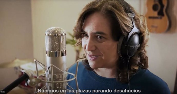 La alcaldesa de Barcelona, Ada Colau, en la canción de la campaña de los comuns