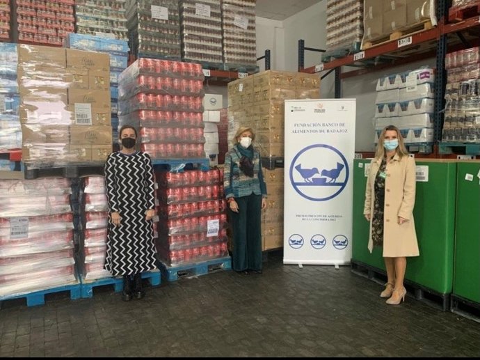 Mercadona dona 6.600 kilos de víveres al Banco de Alimentos de Badajoz