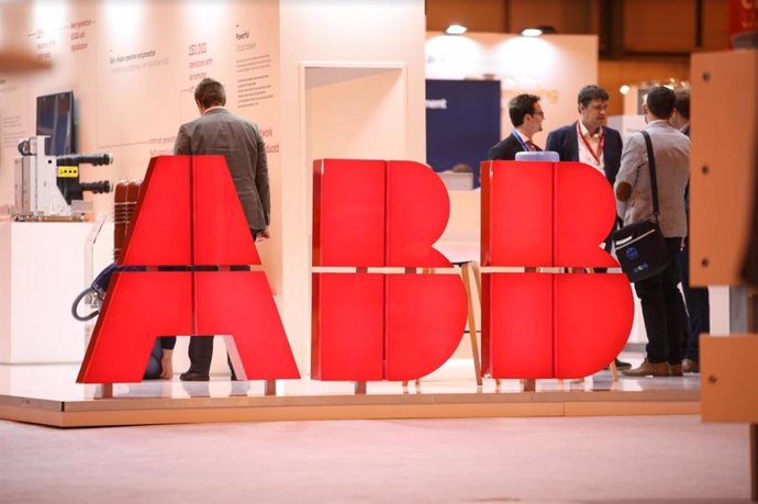 Logo de ABB en el stand de la empresa en la feria CIRED 2019